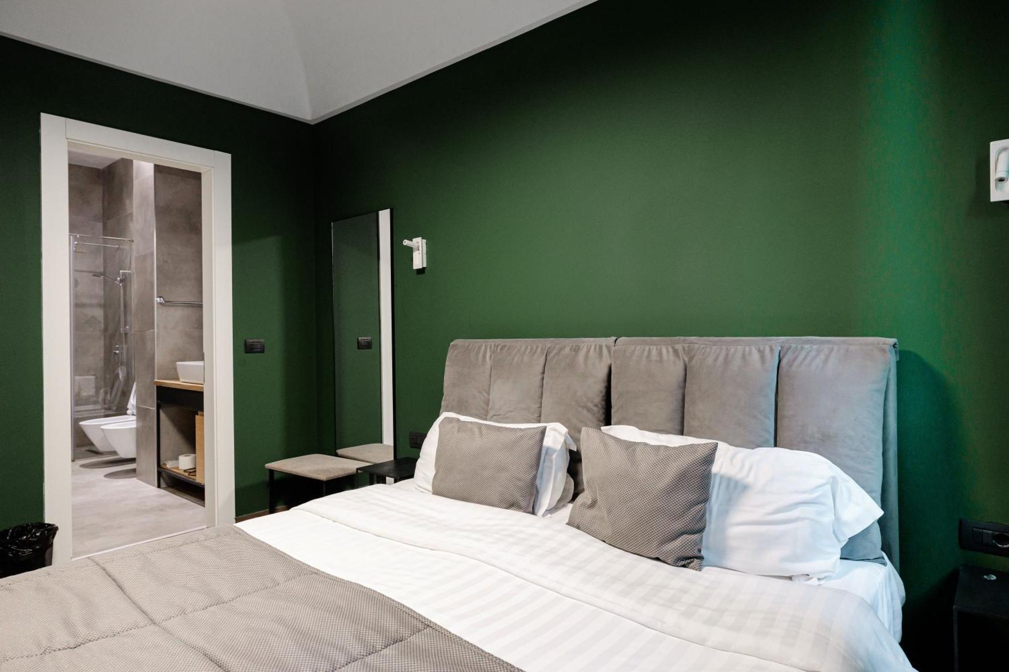 Boutique Hotel Whisky ติรานา ภายนอก รูปภาพ