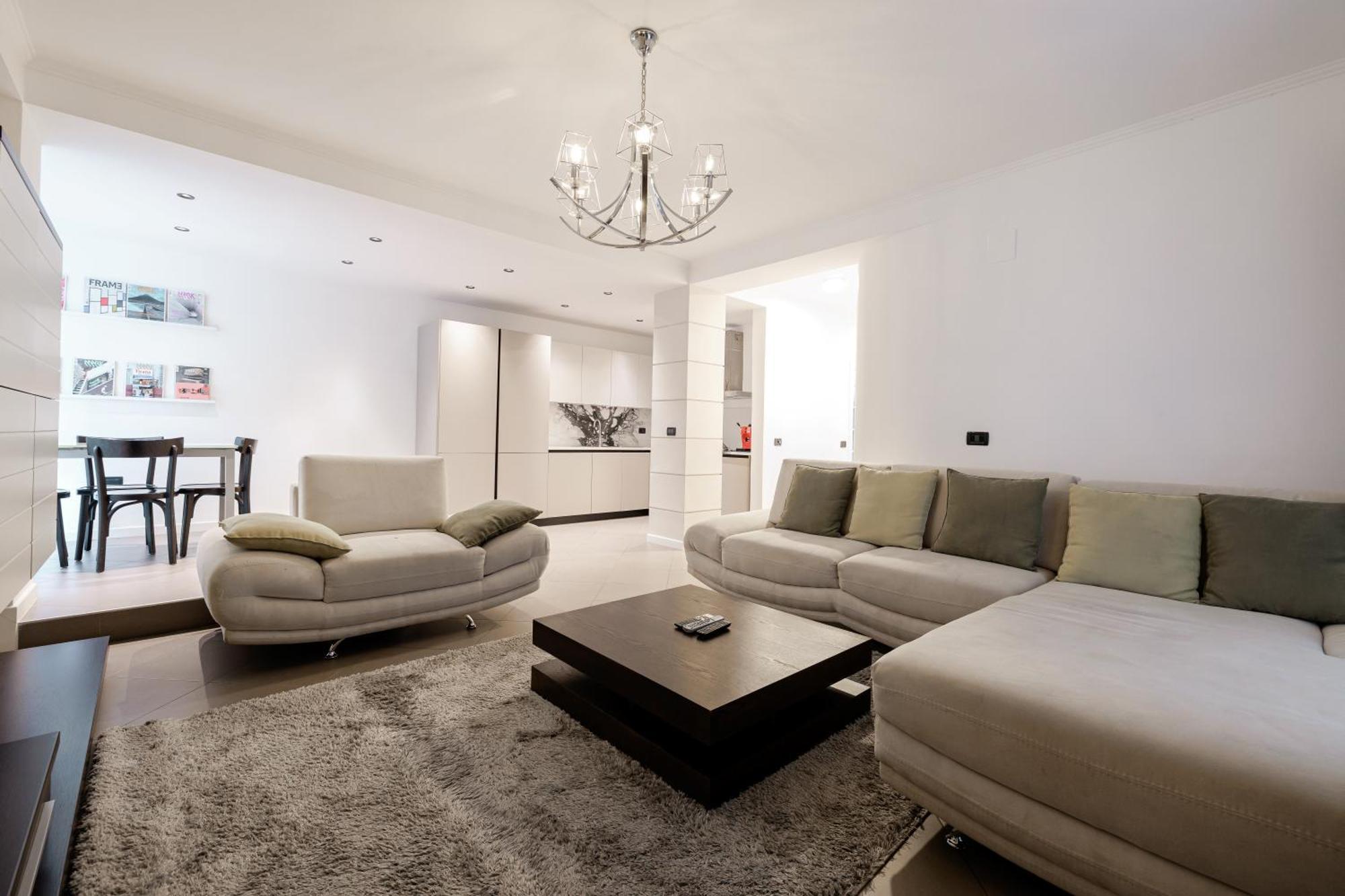 Boutique Hotel Whisky ติรานา ภายนอก รูปภาพ